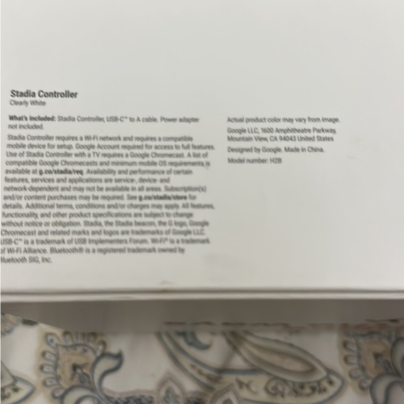 Google Stadia Bluetooth Gaming Google Ultra Included (White) - Picture 2 of 5